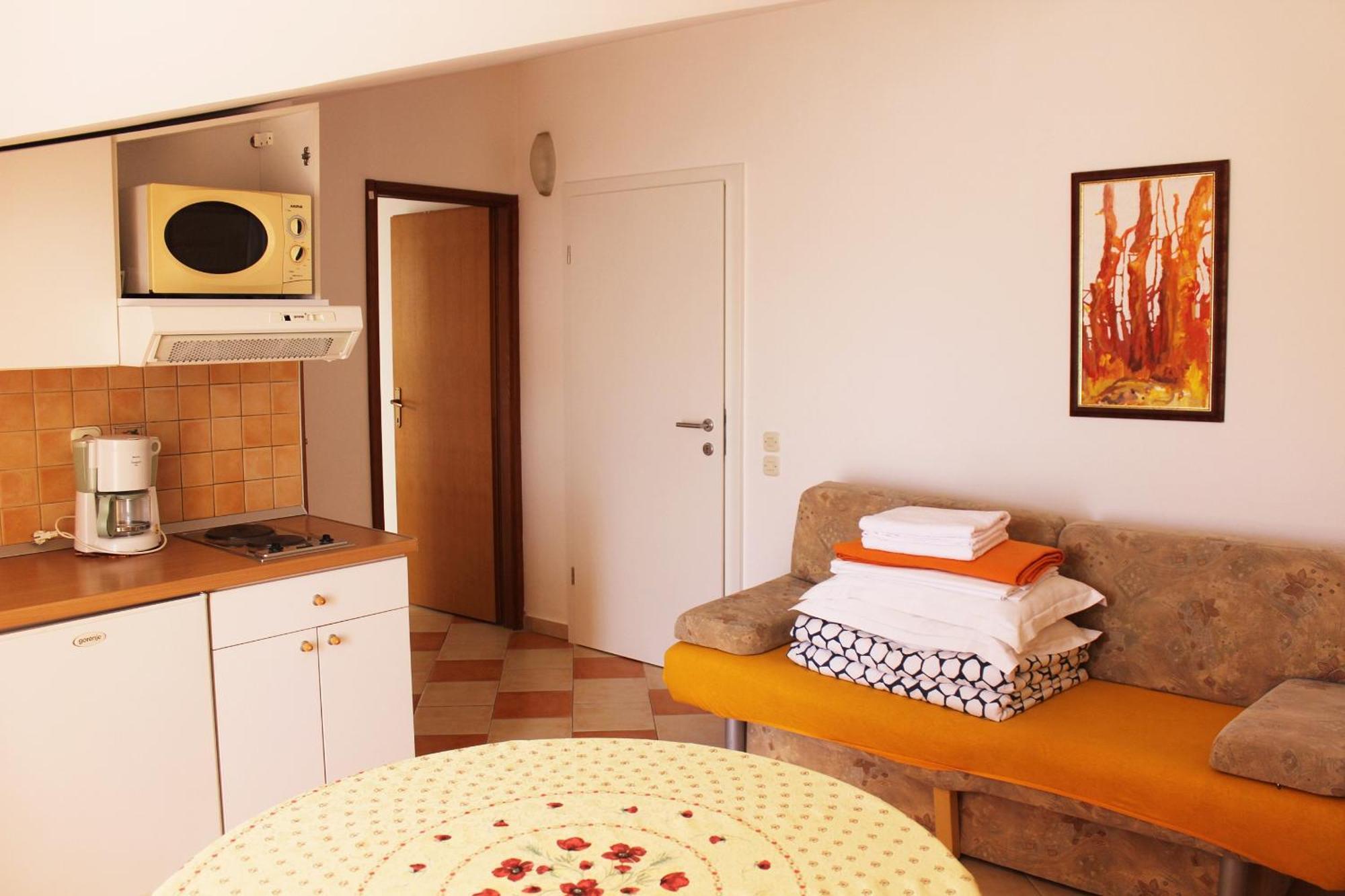 Apartments Pansion Franka Brist Ngoại thất bức ảnh