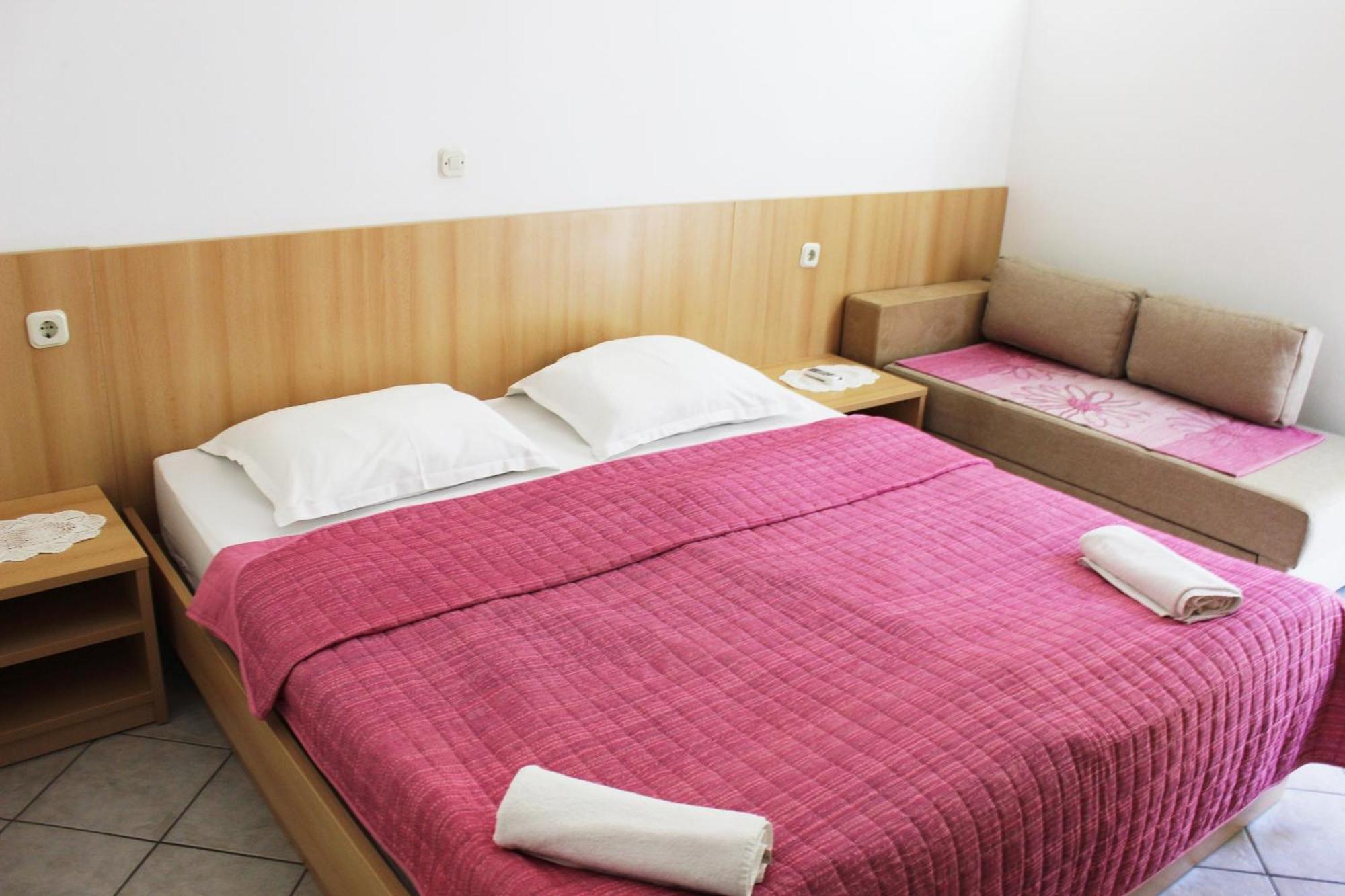 Apartments Pansion Franka Brist Ngoại thất bức ảnh