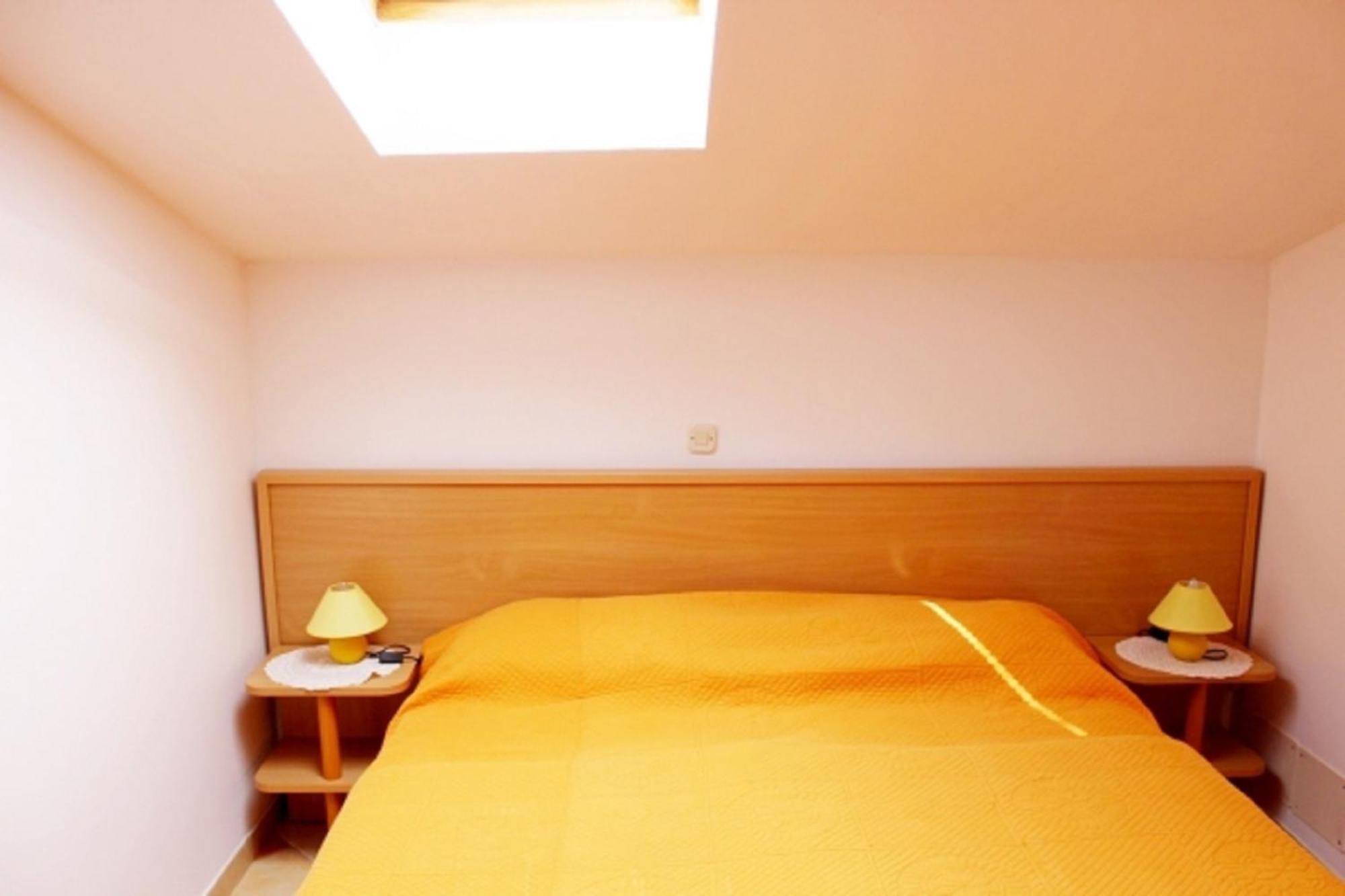 Apartments Pansion Franka Brist Ngoại thất bức ảnh