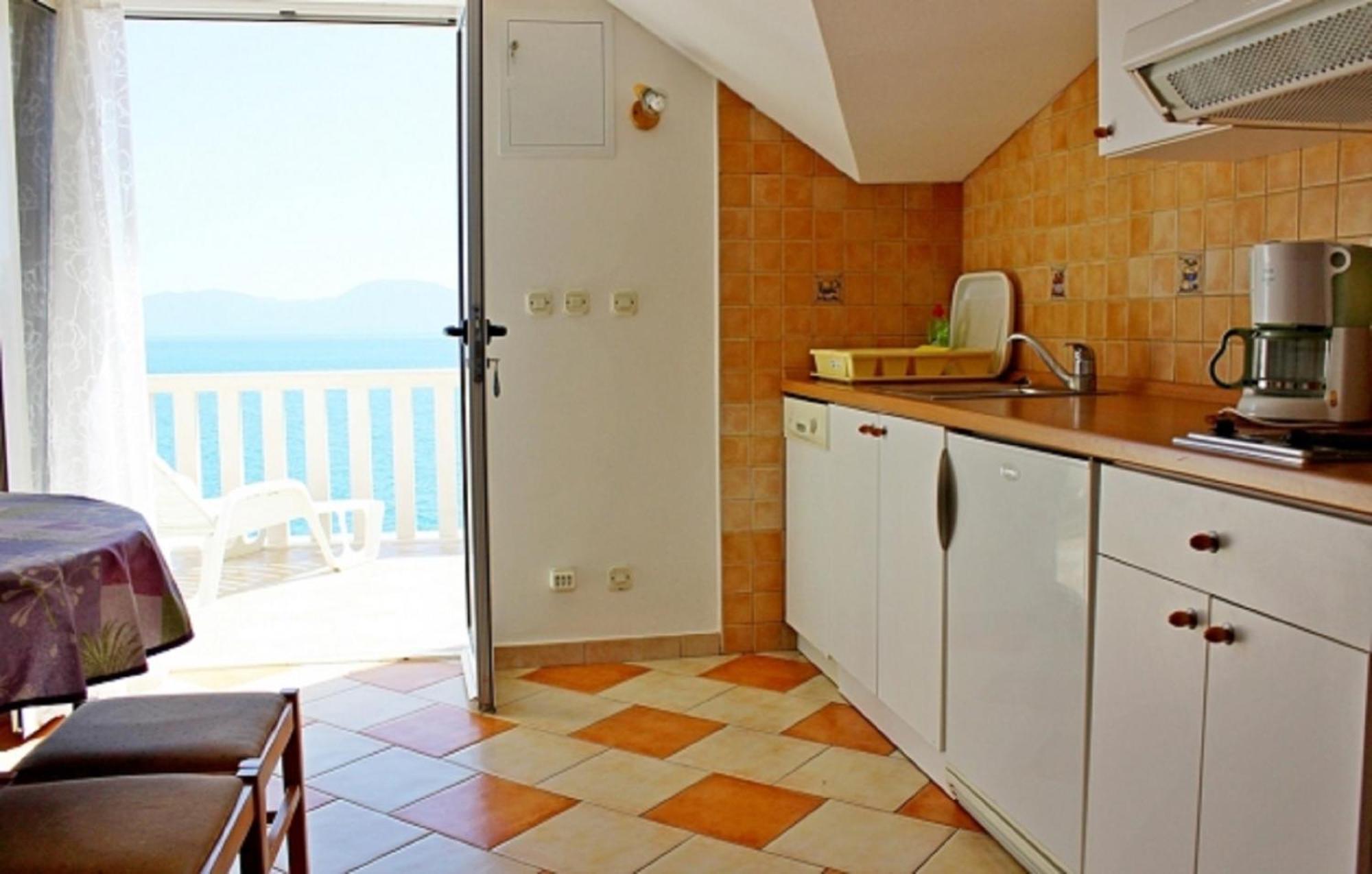 Apartments Pansion Franka Brist Ngoại thất bức ảnh