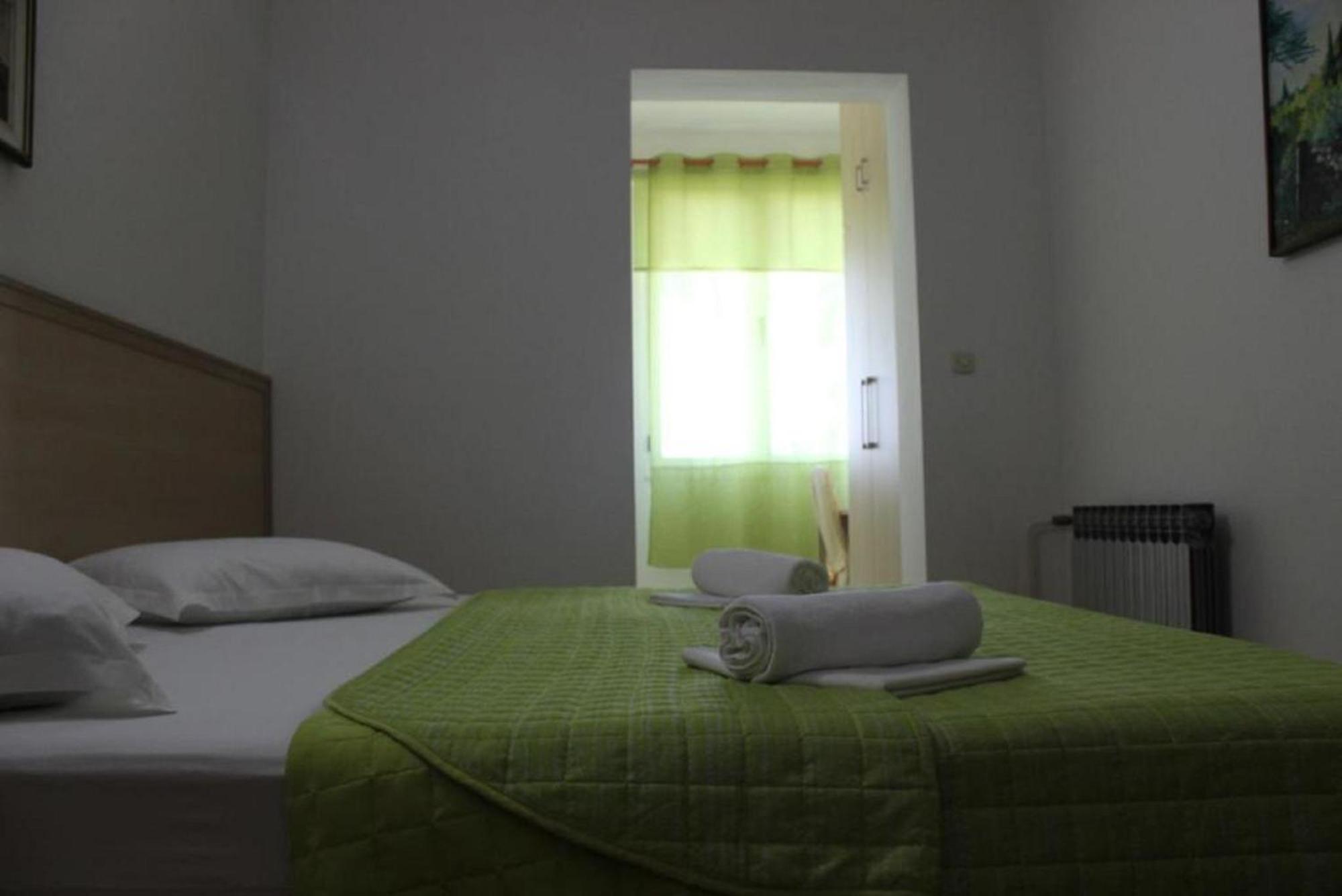 Apartments Pansion Franka Brist Ngoại thất bức ảnh