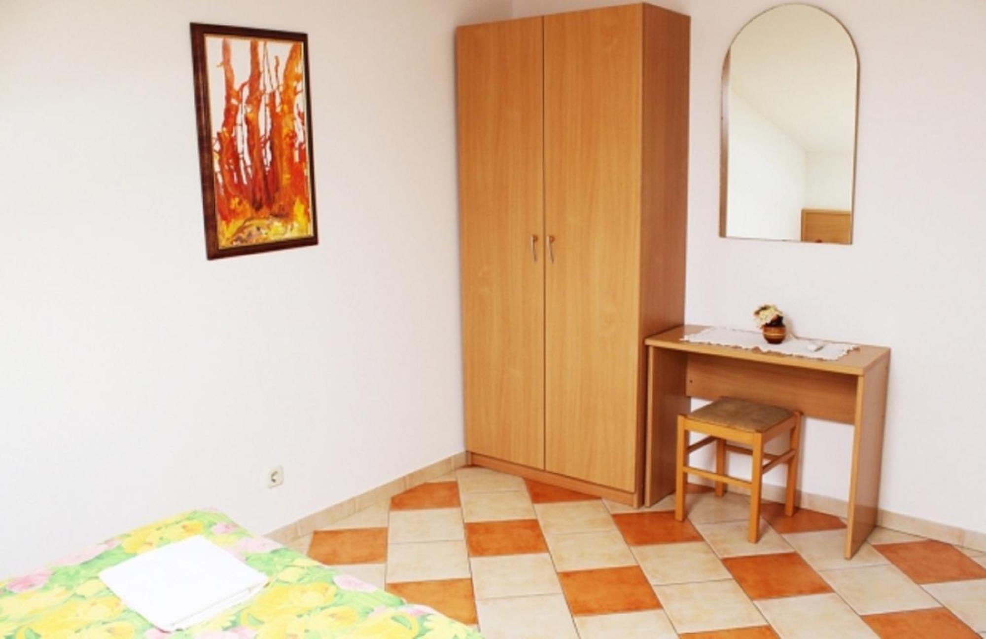 Apartments Pansion Franka Brist Ngoại thất bức ảnh