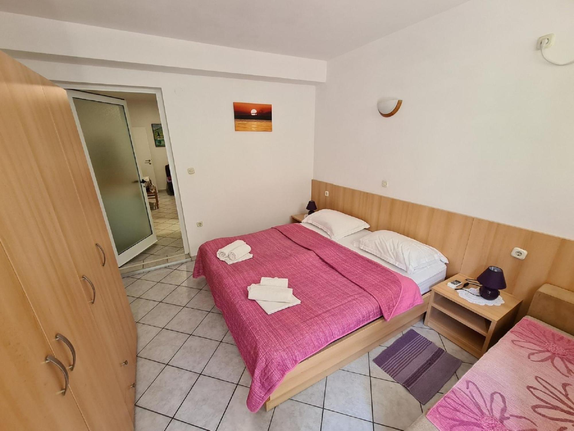 Apartments Pansion Franka Brist Ngoại thất bức ảnh